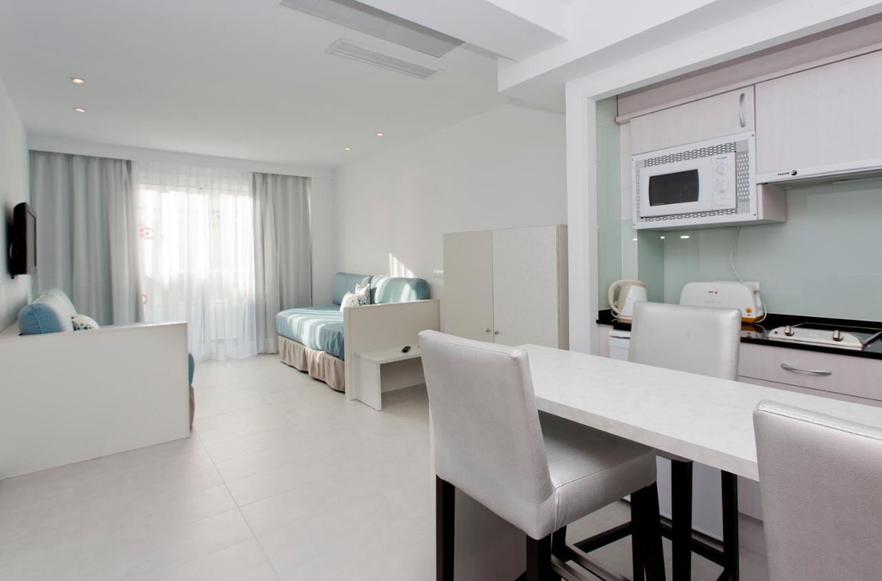 Hoposa Daina Apartamentos Порт де Пойенса Екстериор снимка