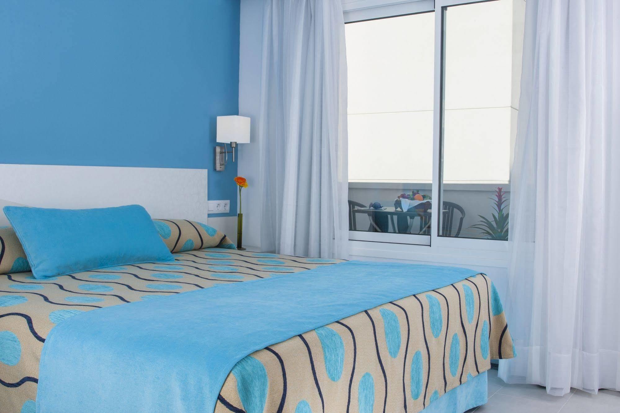 Hoposa Daina Apartamentos Порт де Пойенса Екстериор снимка